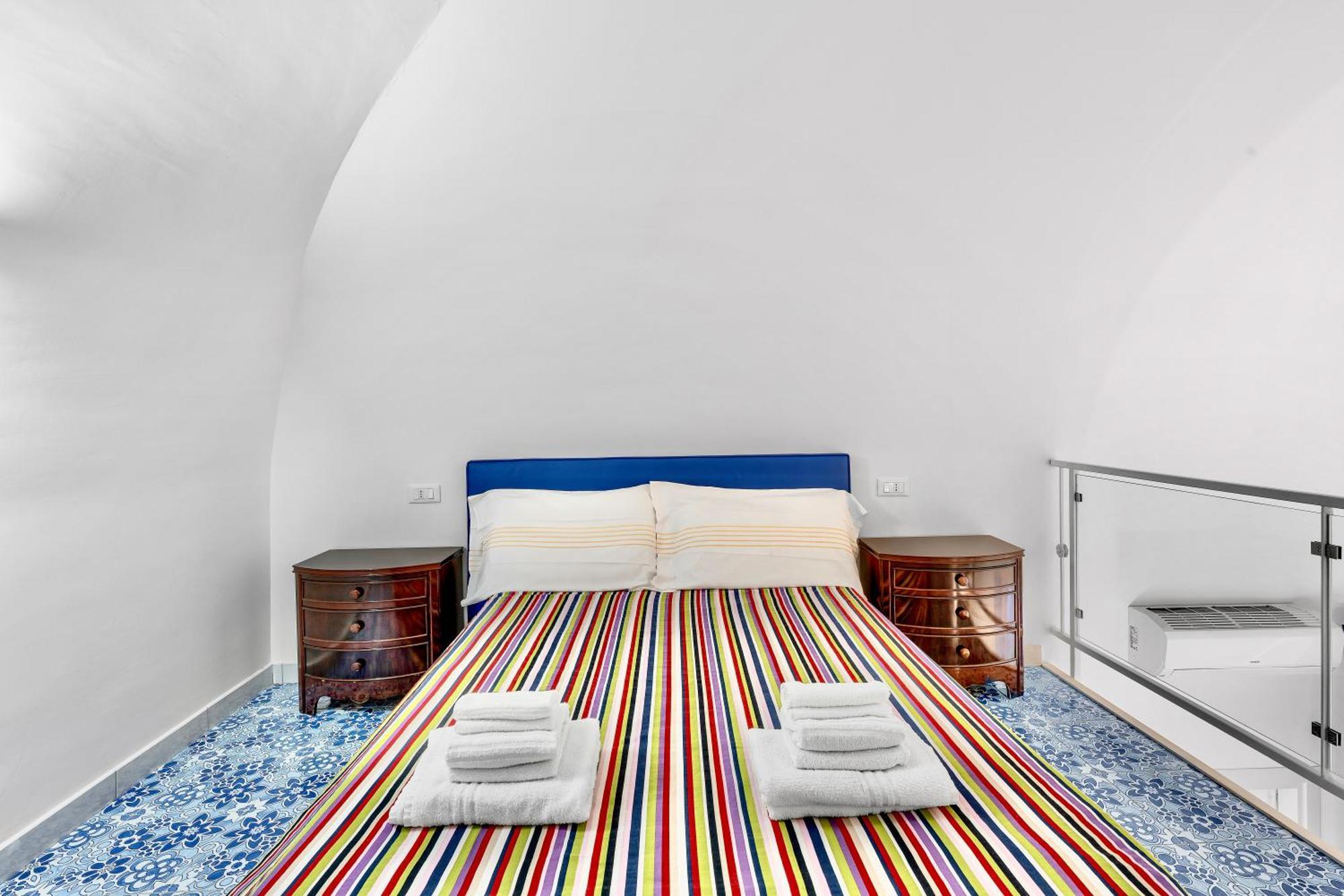 Luxe Minimal Duplex, Amalfi Coast - Airhome Вико Екуензе Екстериор снимка